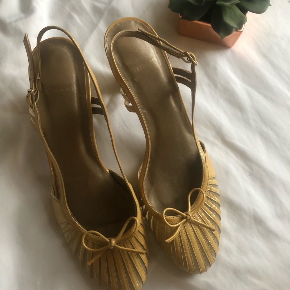 Stuart Weitzman tan shoes